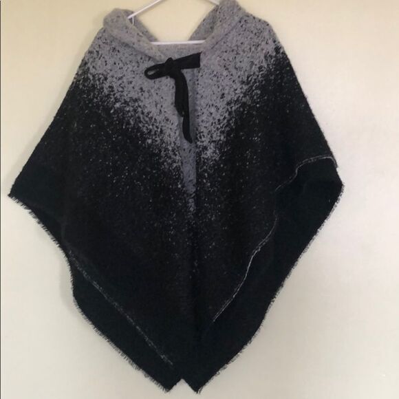 Ann Taylor Women’s Cape - Picture 1 of 2